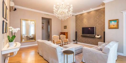 Zoloti Vorota Rent an Apartment in Kiev