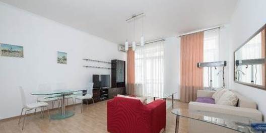 st. Reytarskaya 35A Living Room Flatscreen TV, Fold-out Sofa Set, Walk-in Closets One Walk-in Closet