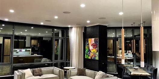 st. Strutinskogo 2/40 Living Room Fireplace, Flatscreen TV, Fold-out Sofa Set, Elevator Yes