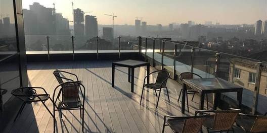 Druzhby Narodiv Kiev Office for Rent