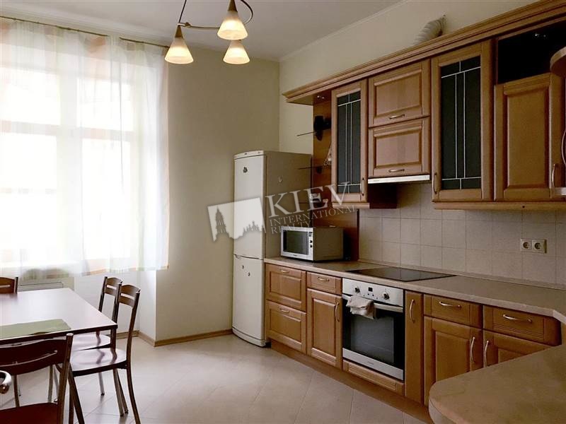 st. Gonchara 26 Master Bedroom 1 Double Bed, Balcony 1 Balcony