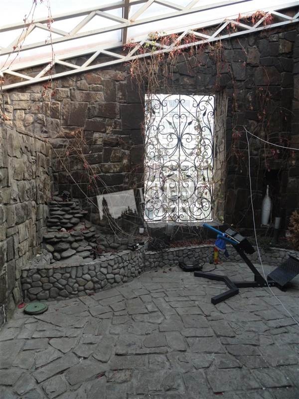 st. Shota Rustaveli 29B Rent an Apartment in Kiev 1320