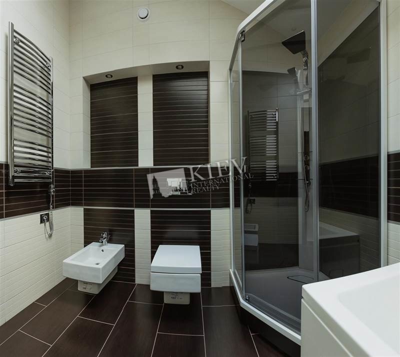 st. Lesniki Bathroom 3 Bathrooms, Living Room Flatscreen TV, Fold-out Sofa Set