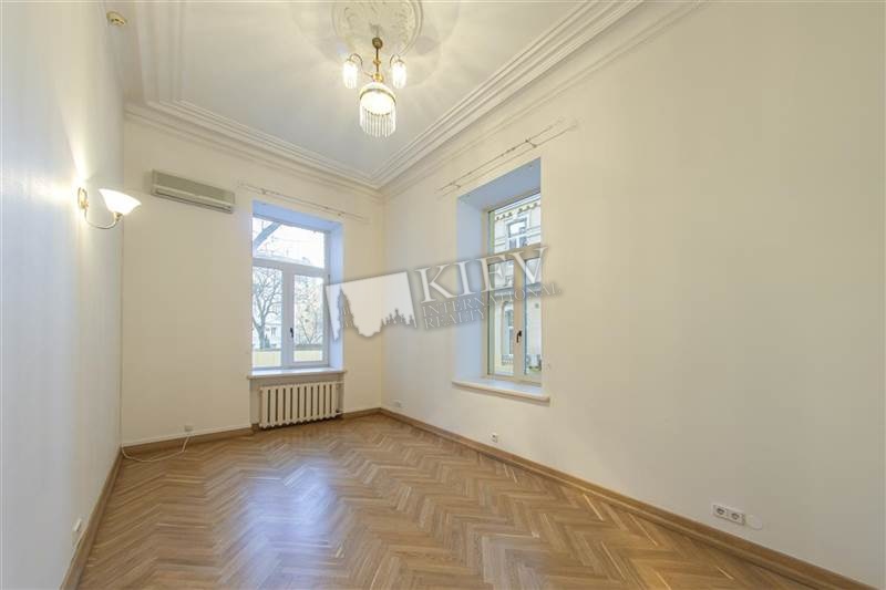 st. Yaroslavov Val 16 Bedroom 4 Cabinet / Study, Interior Condition 1-2 Years Old