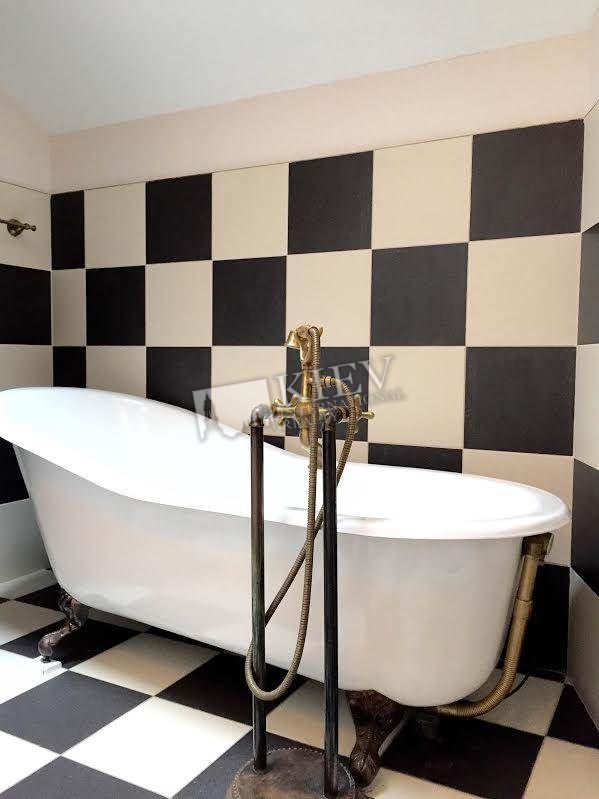Maidan Nezalezhnosti Rent an Apartment in Kiev