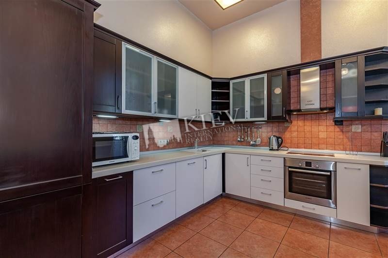 st. Gonchara 45 Interior Condition Brand New, Walk-in Closets One Walk-in Closet