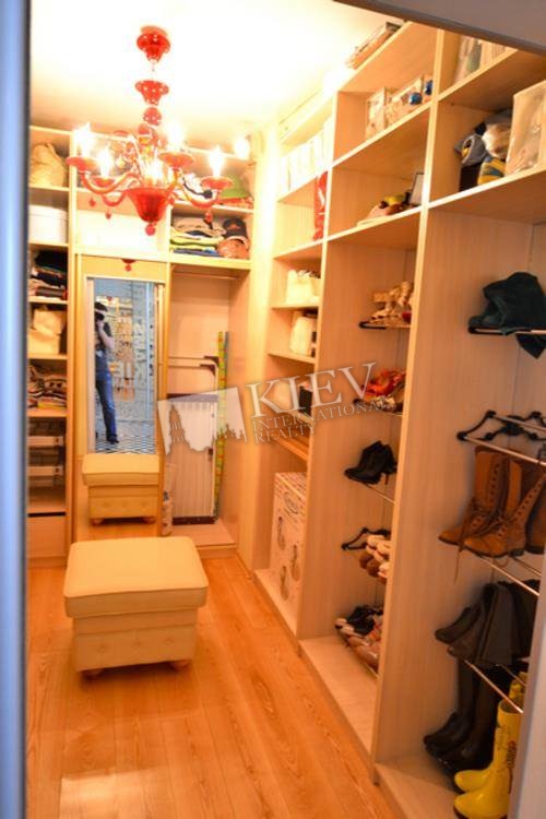 One-bedroom Apartment st. Gorkogo 72 1969