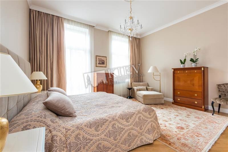 Four-bedroom Apartment st. Bolshaya Zhitomirskaya 18A 1534