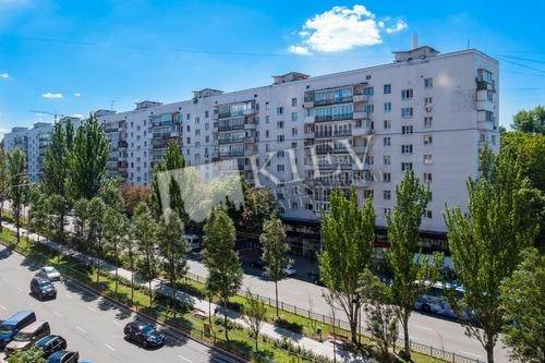 Rent an Apartment in Kiev Kiev Center Pechersk Lesi Ukrainki 7 (a.b)