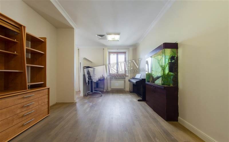 Zoloti Vorota Rent an Apartment in Kiev