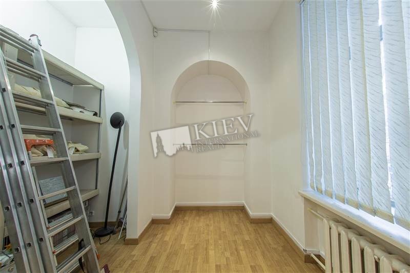 st. Yaroslavov Val 16 Master Bedroom 1 Double Bed, Parking No Parking