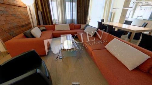 st. Zolotovorotskaya, 13 Parking Dedicated Parking Space (Yard), Living Room Flatscreen TV, Home Cinema, L-Shaped Couch, Sound System