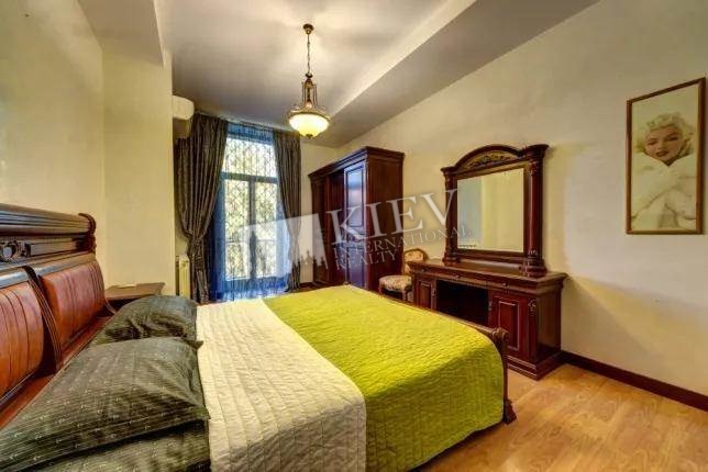 st. Nikolsko-Botanicheskaya 14/7 Interior Condition 1-2 Years Old, Furniture No Furniture