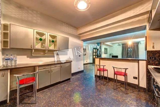 Three-bedroom Apartment st. Nikolsko-Botanicheskaya 14/7 17523