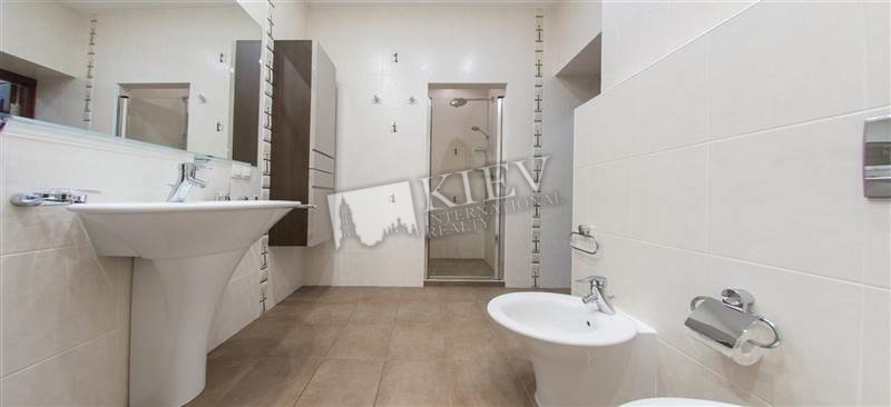 Zoloti Vorota Rent an Apartment in Kiev