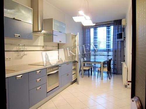 Three-bedroom Apartment st. Patorzhinskogo 14 991