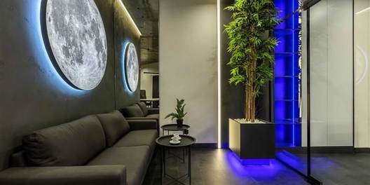 st. Yakira 9 Interior Condition 1-2 Years Old, Office Zonning Residential Zonning