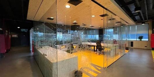 st. Gavela Vatsvela 6B Interior Condition 3-5 Years, Office Zonning Commercial Zonning