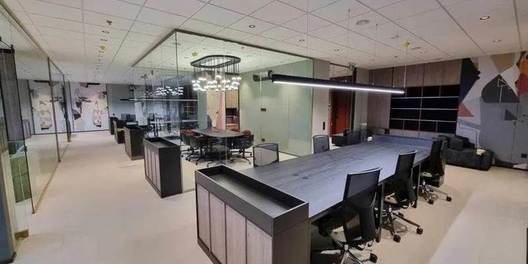 Office st. Grushevskogo 9 B 20348