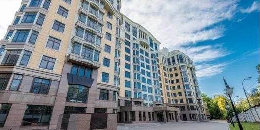 Business Center Summit