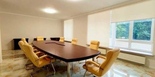 st. Institutskaya 18 A Kiev Office for Rent 20027