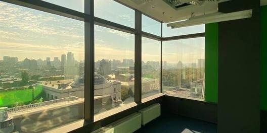 st. Bogdana Hmelnitskogo 19-21 Office Zonning Commercial Zonning, Interior Condition Brand New