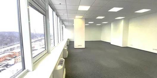 st. Antonovicha 172 Office Zonning Commercial Zonning, Class B+