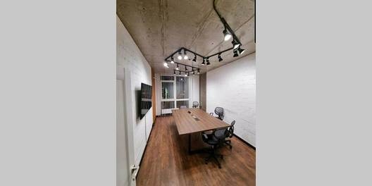 Office st. Makkeyna 1 20421