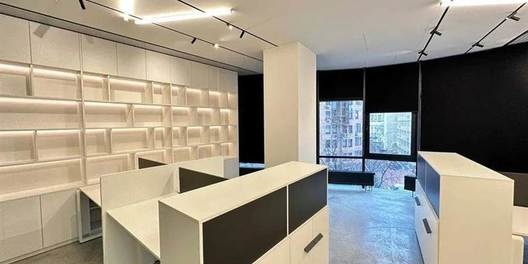 Office st. Evgeniya Konovaltsa 36d 20553