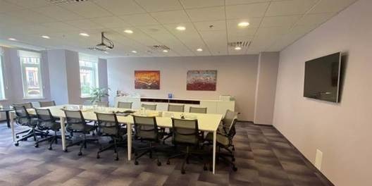 st. Vladimirskaya 38 Rent an Office in Kiev 3490