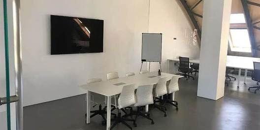 st. Turgenevskaya 46/11 Office Rental in Kiev 16162