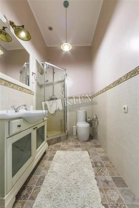 st. Sofievskaya 25 Bathroom 2 Bathrooms, Bathtub, Shower, Washing Machine, Interior Condition Brand New