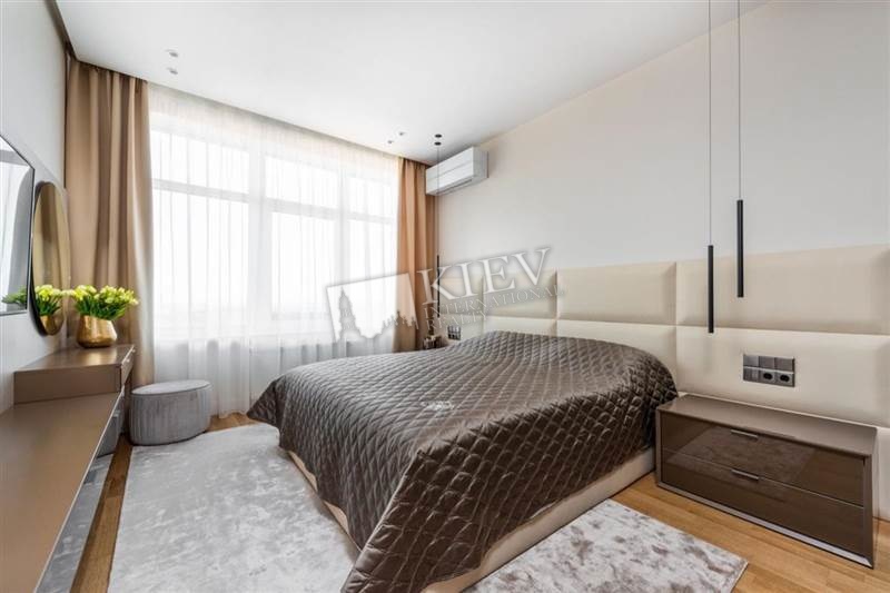 st. Dragomirova 17 Living Room Flatscreen TV, L-Shaped Couch, Master Bedroom 1 Double Bed, TV