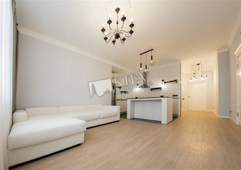 st. Saksaganskogo 37k Living Room Flatscreen TV, Fold-out Sofa Set, Residential Complex Royal Tower