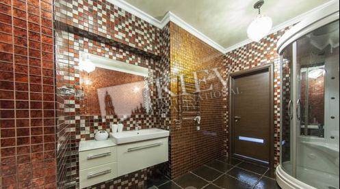 st. Zverinetskaya 59 Master Bedroom 1 Double Bed, TV, Bathroom 1,5 Bathrooms, Bathtub, Shower, Washing Machine