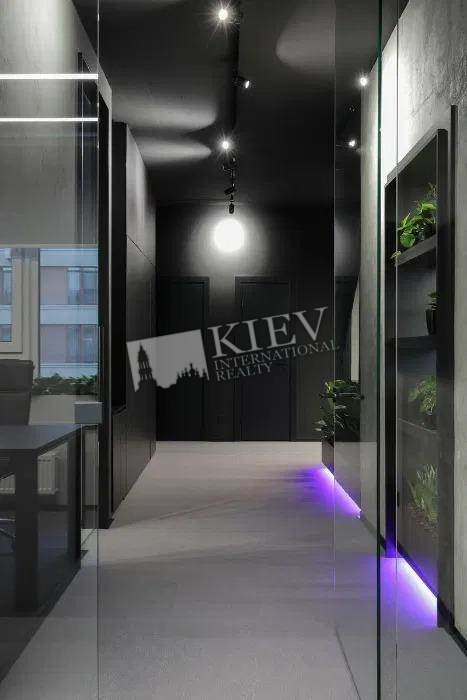 Universytet Office Rental in Kiev